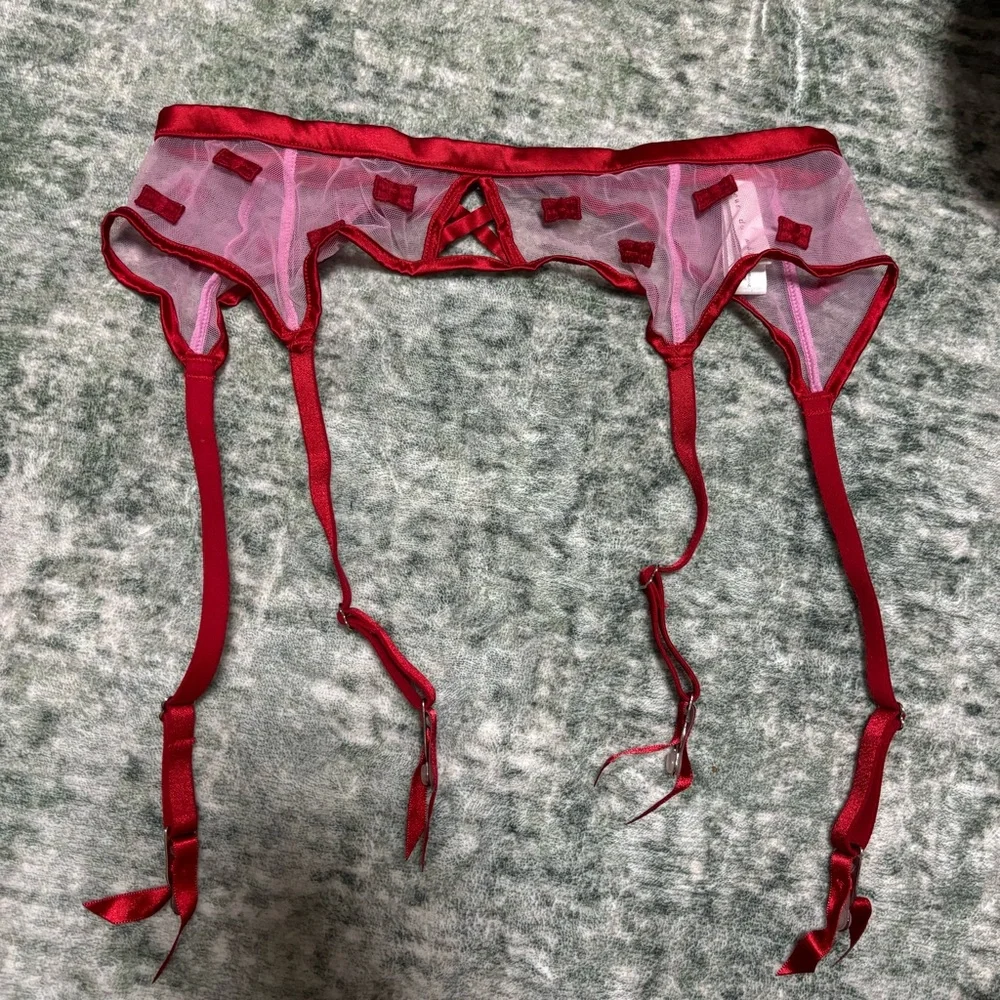 Bow garter - Picture 1 of 2